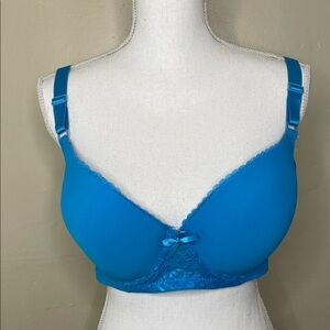 VADALALA Blue Underwire Lightly padded Smooth Cup NWT 40D
